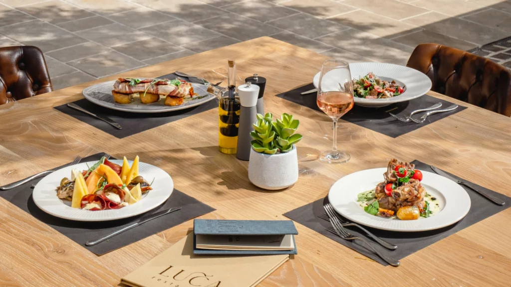 Luca restaurant Lustica Bay